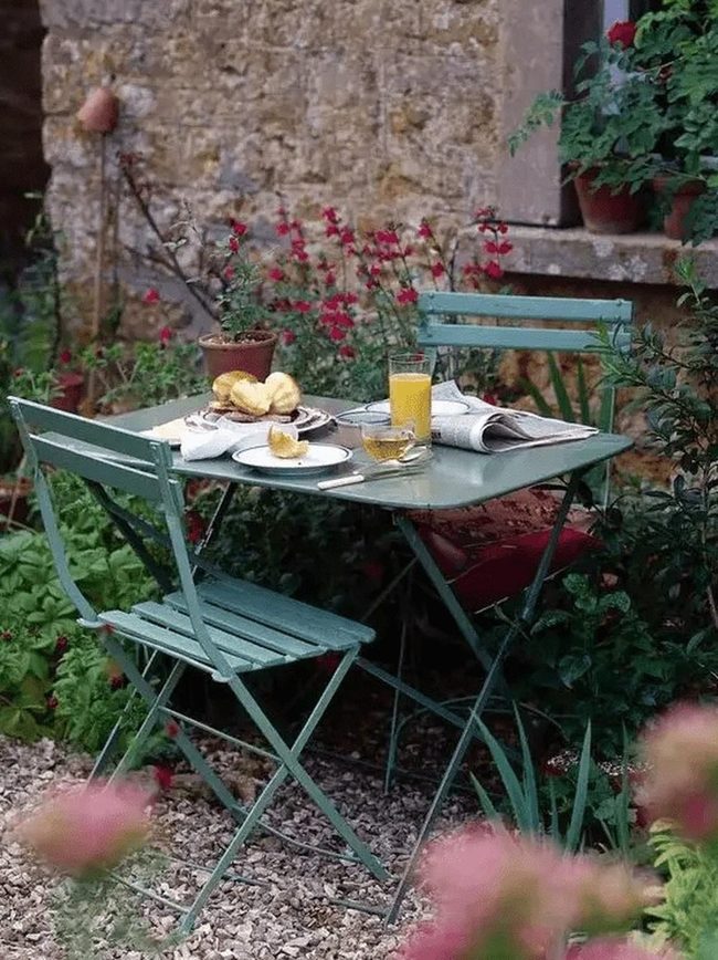 Green Metal Garden Breakfast