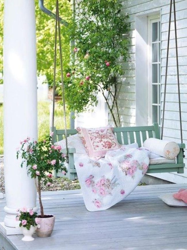 Green Swing Dappled Shade Retreat
