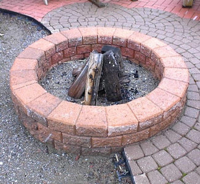 Circular Brick Fire Pit Oasis