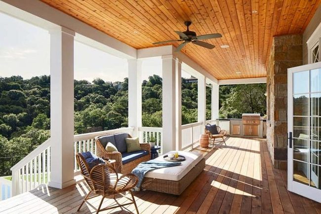 Dual-Purpose Furniture Maximizes Open Space