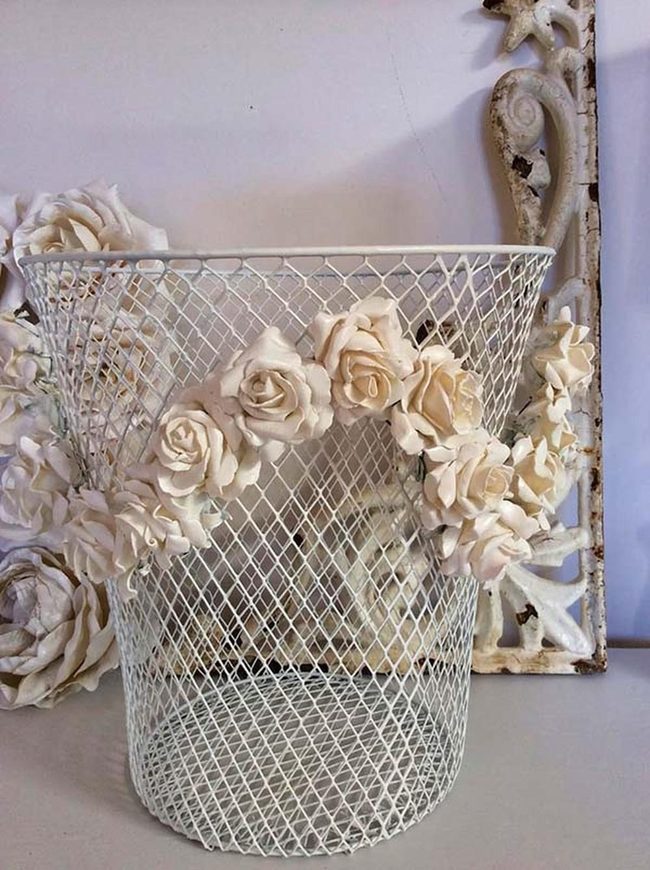 Plaster Roses With Metallic Shimmer
