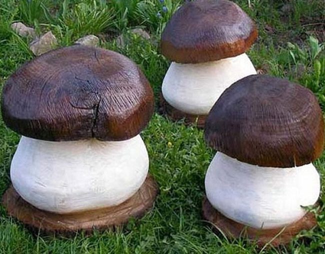 Oversized Wood Mushroom Garden Seats