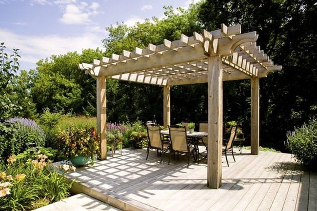 Green Leafy Bed Retreat