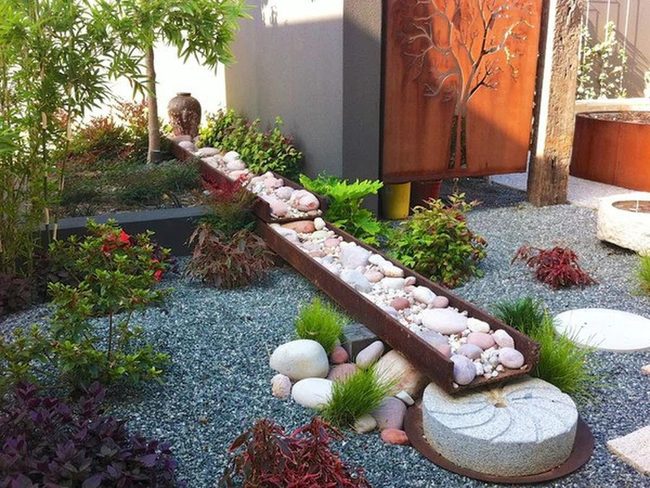 Large Statement Rocks Define Space