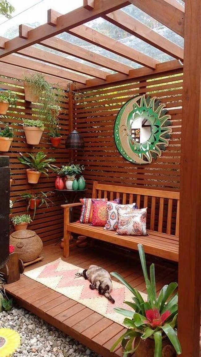 Natural Wood Garden Retreat