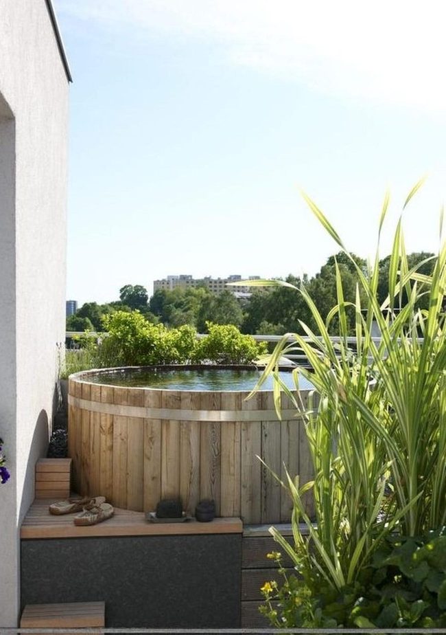 Wooden Hot Tub Garden Escape