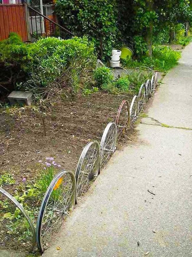 Recycled Bicycle Rims Garden Fence