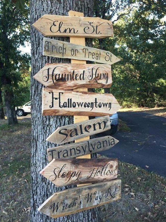 Weathered Wood Halloween Directional Signs