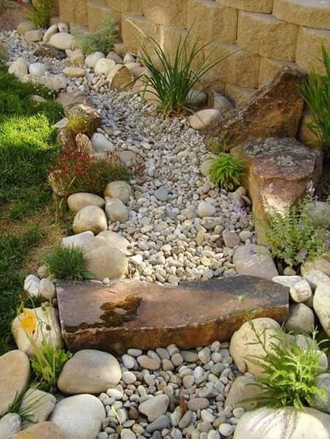 Layered Stones, Year-Round Color
