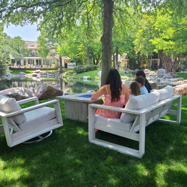Modern Waterside Lounger