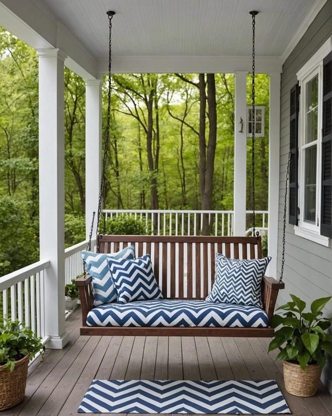Striped Curves Outdoor Seating