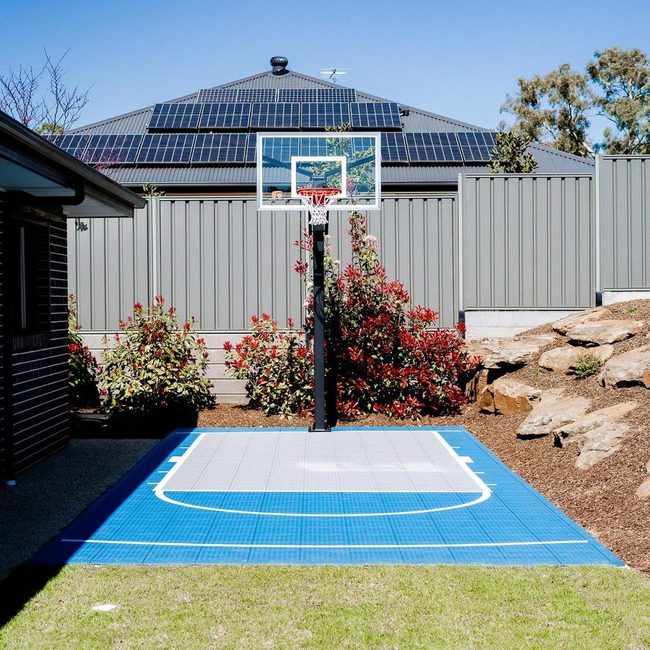 Solar-Powered Court, Zero Emissions