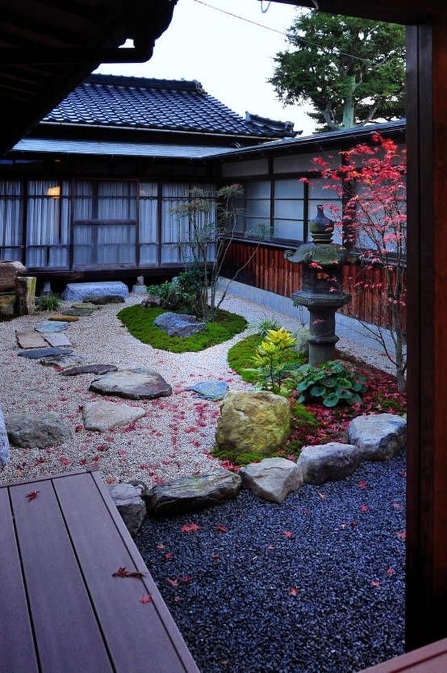 Golden Autumn Courtyard Retreat