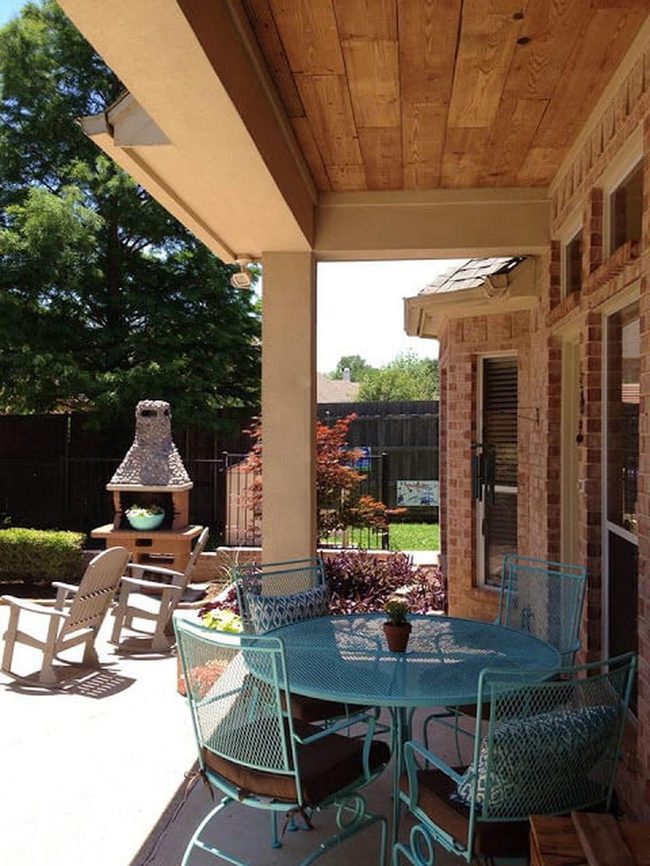 Wood Grain Porch Ceiling Elegance