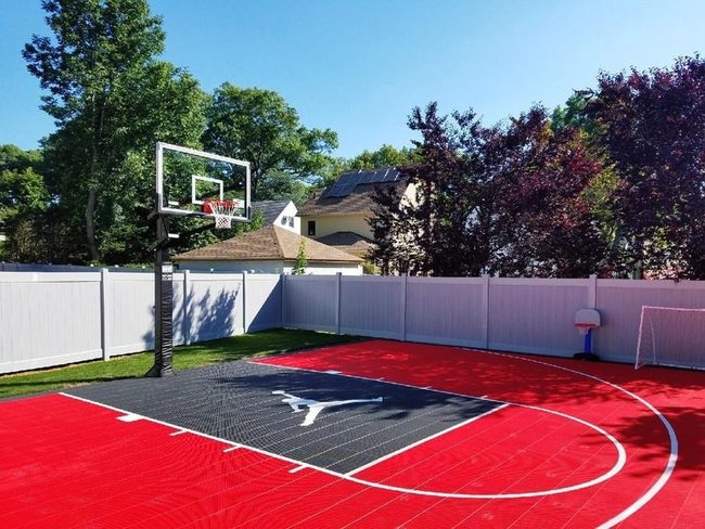 Red And Black Court Oasis