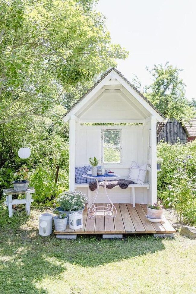 White Wood Garden Retreat