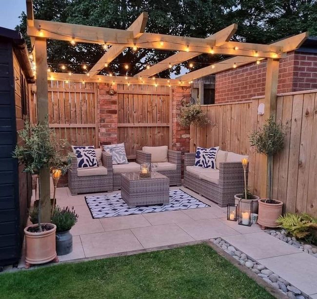 Light Wood Pergola With Gray Wicker