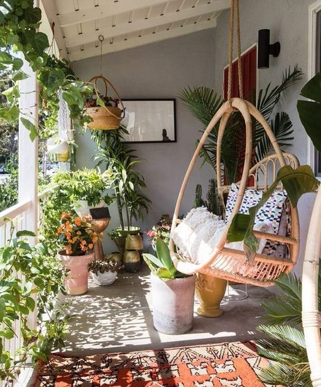 Swinging Among Urban Greenery