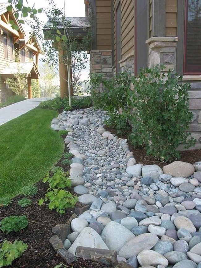 Pebble Pathways With Living Stone