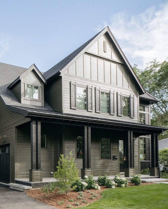 Charcoal Walls Frame Garden Beauty