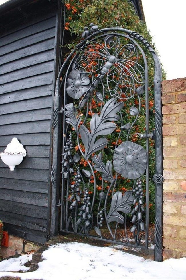 Iron Gates With Dragonfly Details