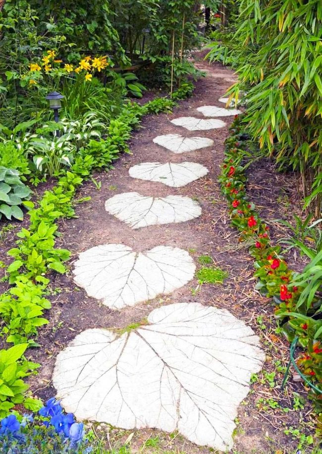 Concrete Leaf Stepping Stones Path