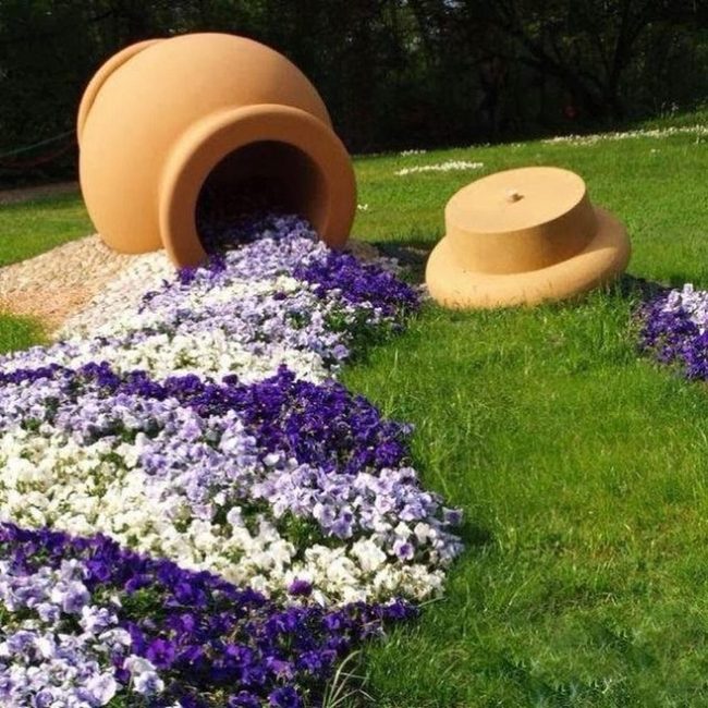 Overflowing Flower Pots, Pure Garden Energy