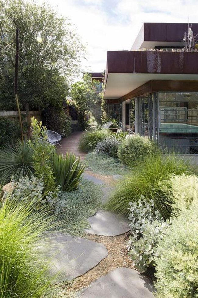 Living Front Garden Entry