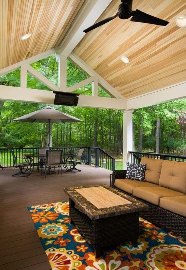 Wooden Beams Meet Colorful Rugs