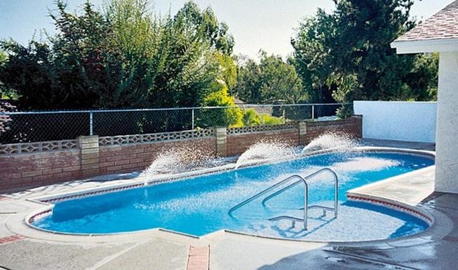 Classical Stone Fountain Pool Oasis