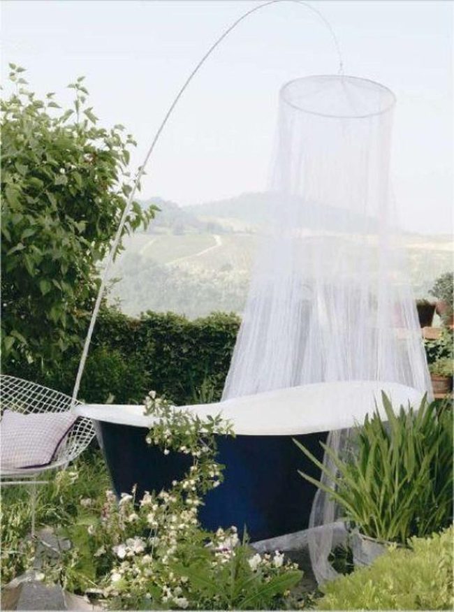 Blue Tub Garden Sanctuary