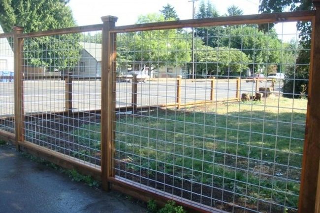 Wood Posts Silver Wire Fencing