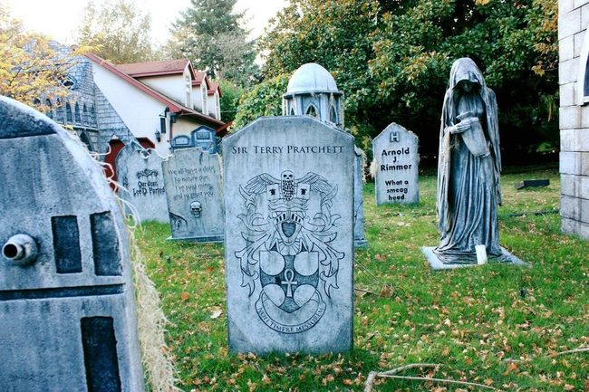 Literary Graveyard Tribute Display