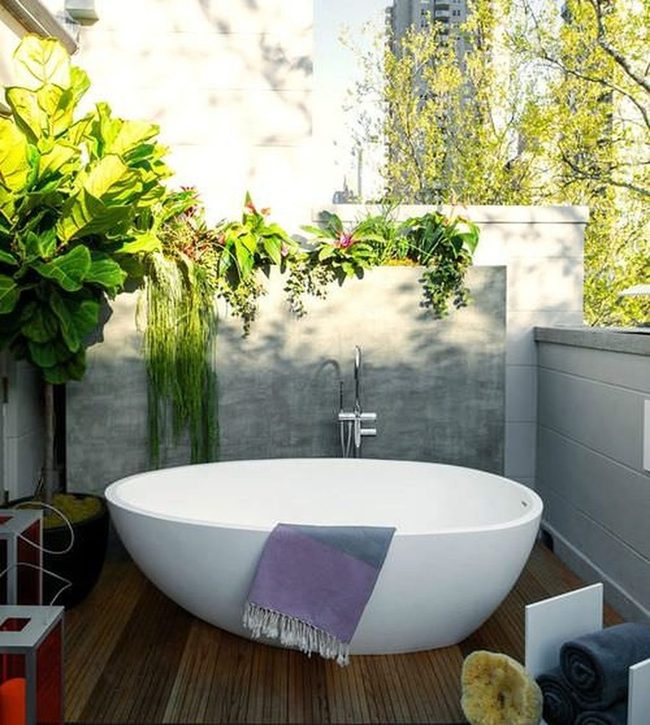 Green Privacy Walls For Spas