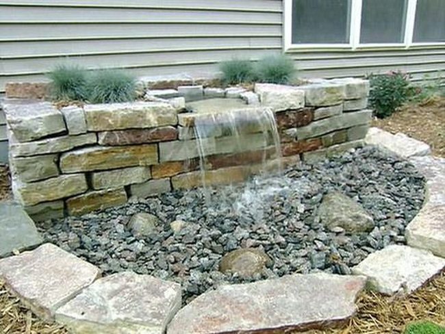 Cascading Stone Water Levels