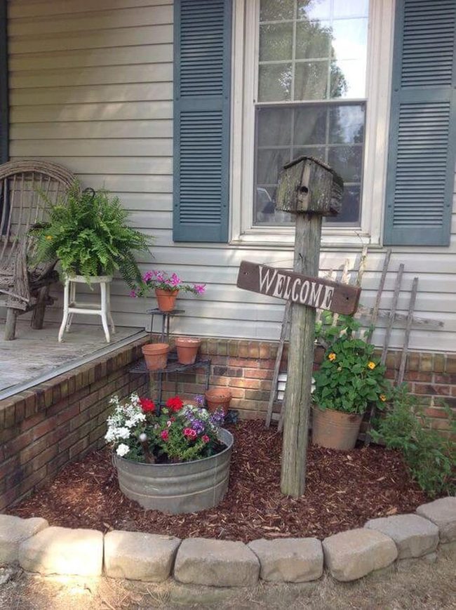 Potted Flowers Welcome Wooden Sign