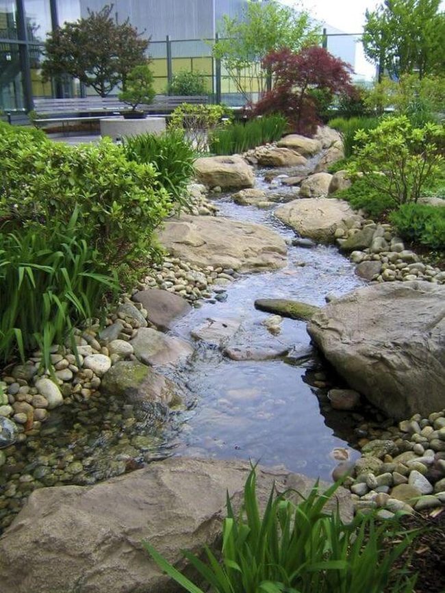 Stone Water Garden Escape