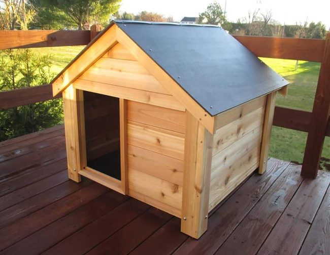 Cedar Wood Dog House