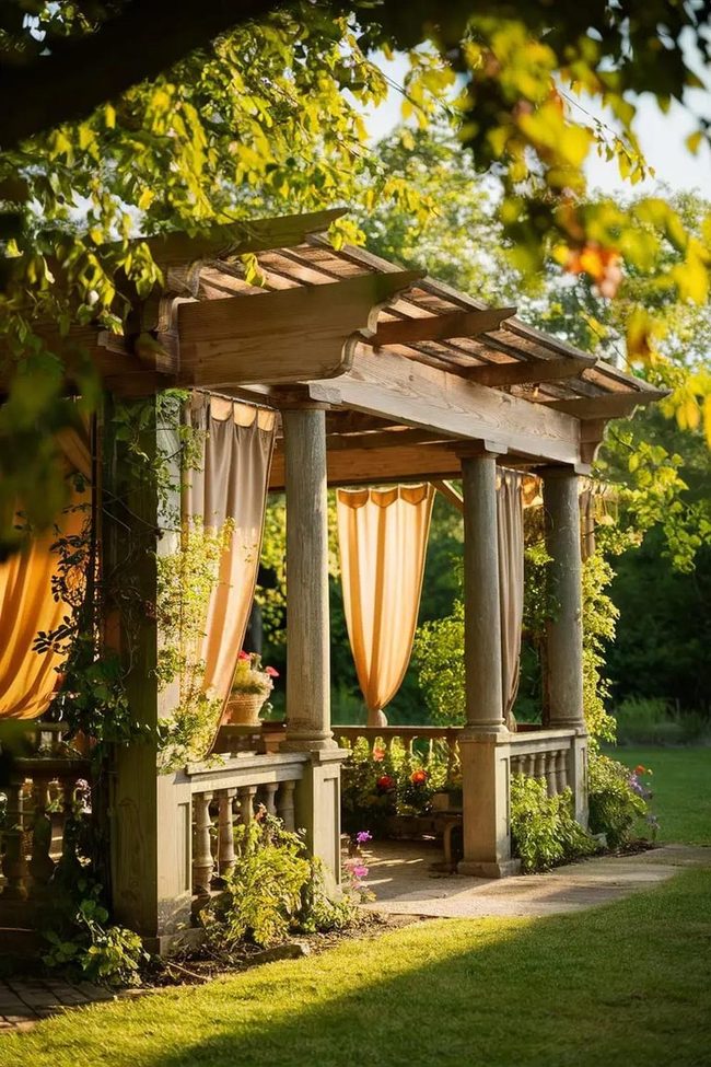 Cedar Beam Landscape Shelter