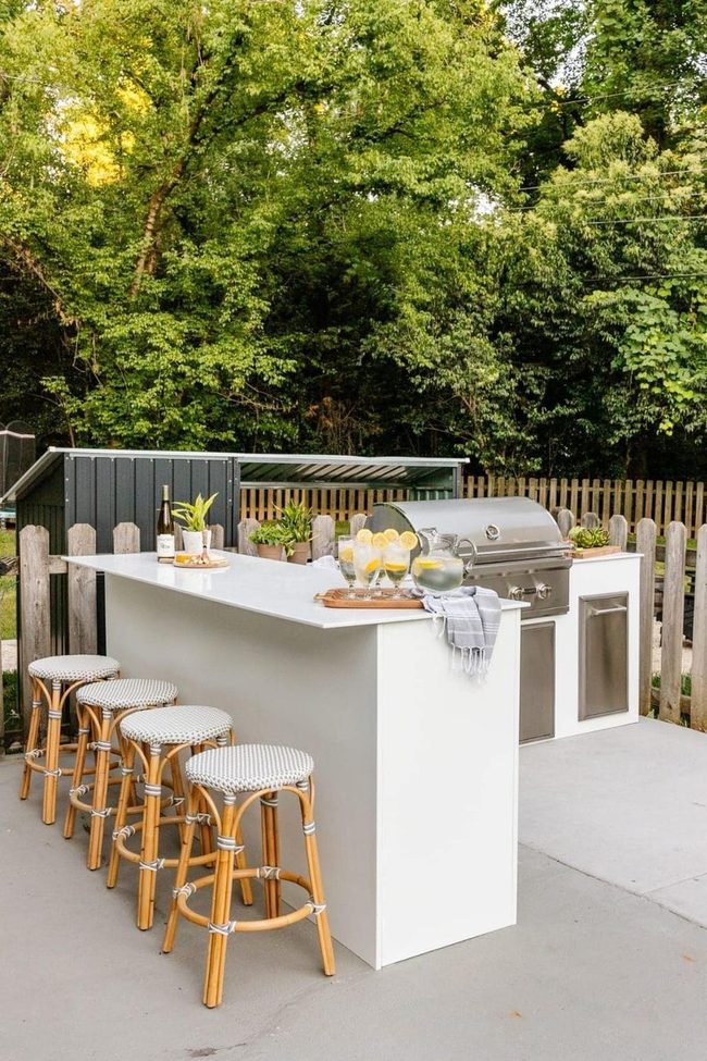 Natural Simplicity Meets Outdoor Living