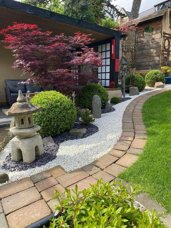 Gravel Patterns For Peaceful Meditation