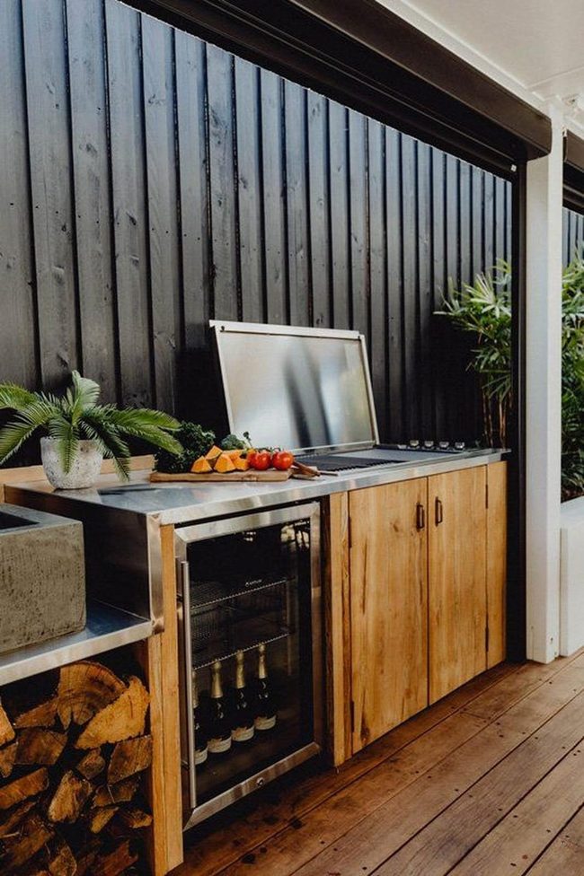 Black Paneling Meets Warm Wood Kitchen
