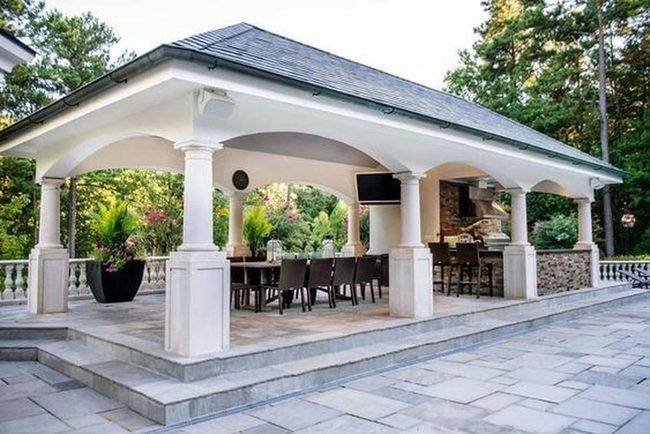 Open Air Kitchen Gatherings