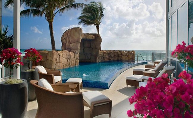 Brilliant Blue Pool Pink Bougainvillea
