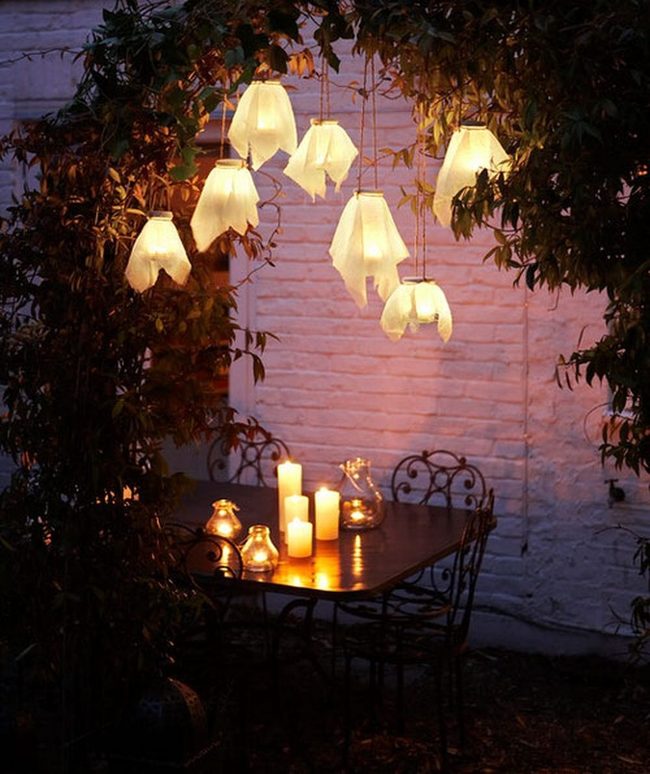 Glowing Mason Jar Garden Lights