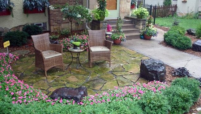 Mixed Texture Front Yard Garden