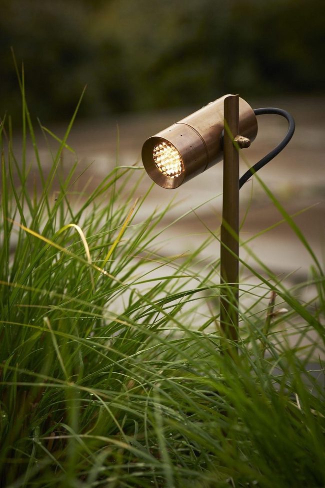 Earthy Outdoor Lighting For Pathways