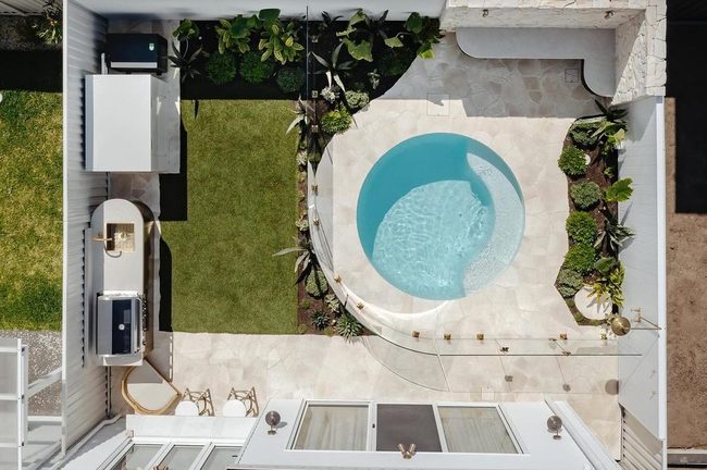 Crystal Clear Pool Vision