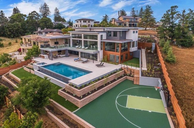 Private Court With Dual Sport Options