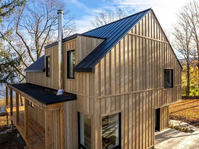 Natural Wood Siding Meets Modern Metal